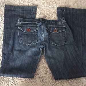 Low rise bootcut jeans
